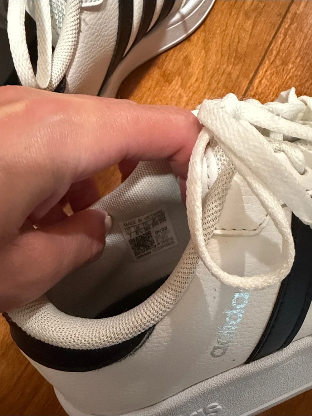 Woman’s breaknet tennis adidas White Sneakers with Black Three-Stripes